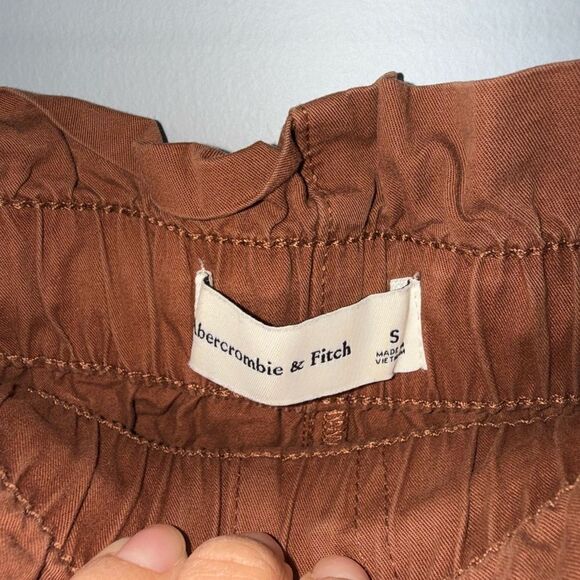 Abercrombie & Fitch Rust Colored High waisted Cotton Shorts size Small EUC - Picture 3 of 7